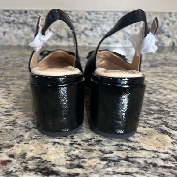 Adrienne Vittadini Chrome Toe Slingback Shoes - Picture 6 of 10